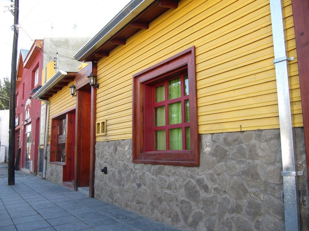 Apart Casas Del Centro El Calafate Exterior photo